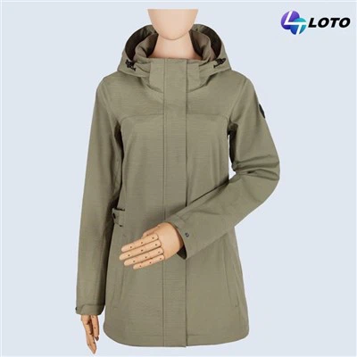 Ženska soft shell jakna s kapuco